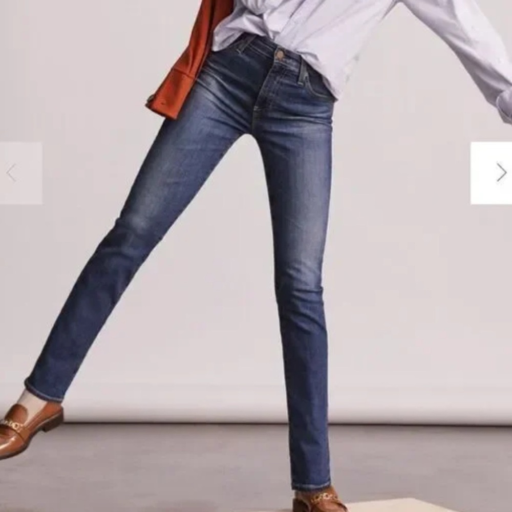 AG Adriano Goldschmied the Stevie Slim Straight cut jeans, size 30R